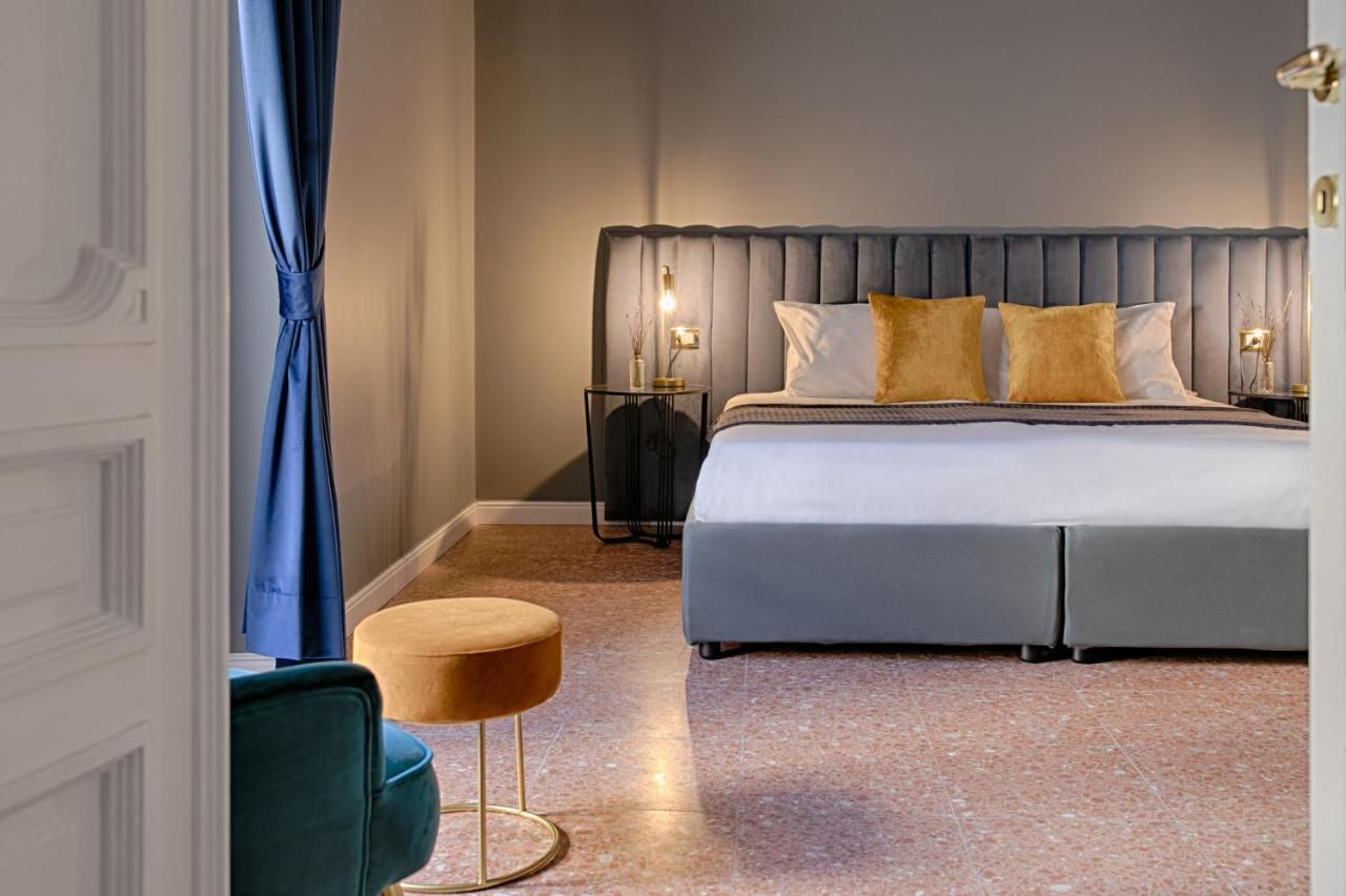 Quatrum Napoli - B&B Exteriör bild
